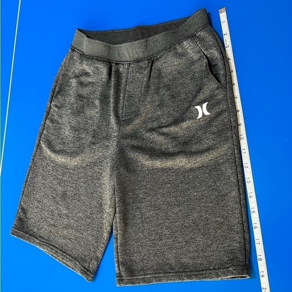 Hurley Boys Nike Dri-Fit Size L. Pristine Condition